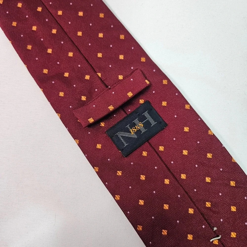 NH 1888‎ 100% Silk Made in Italy Men Tie Geometric Red 3.5
